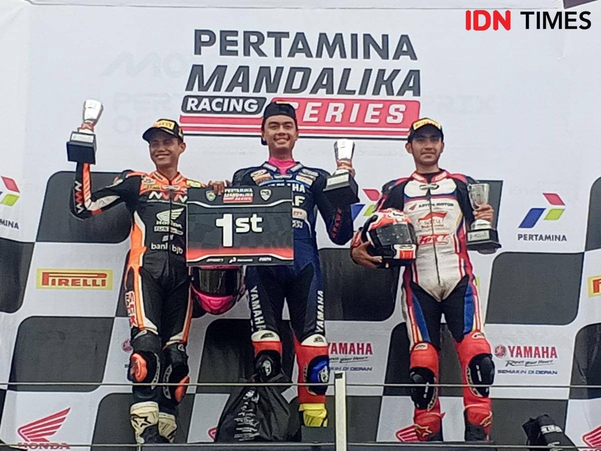 Juara race 2 kelas national sport 250cc putaran final MRS 2025.