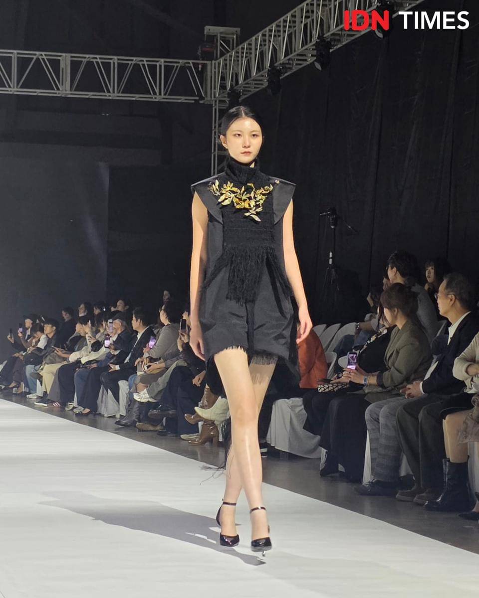 Koleksi karya Jerome Blin asal Prancis di Busan Fashion Week 2025