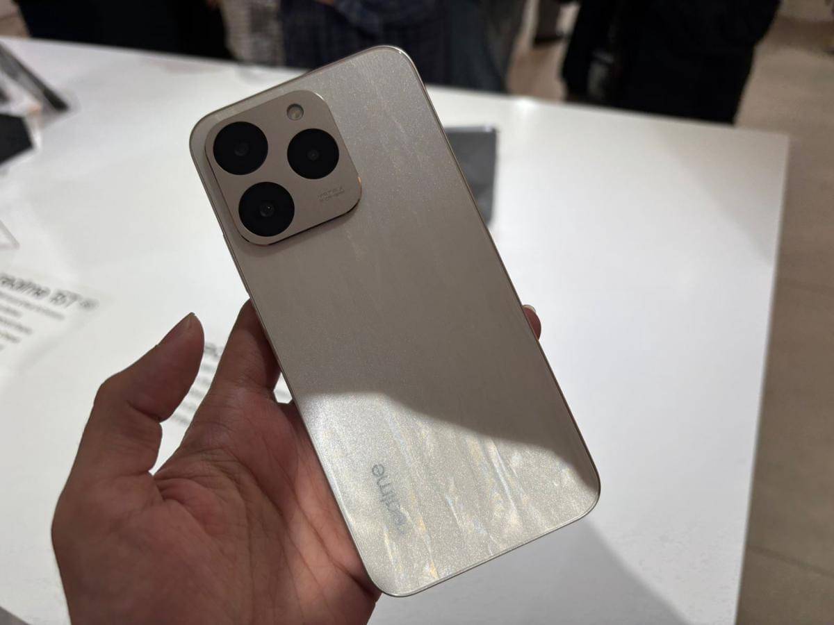 realme 15T 5G (IDN Times/Rifki Wuda)