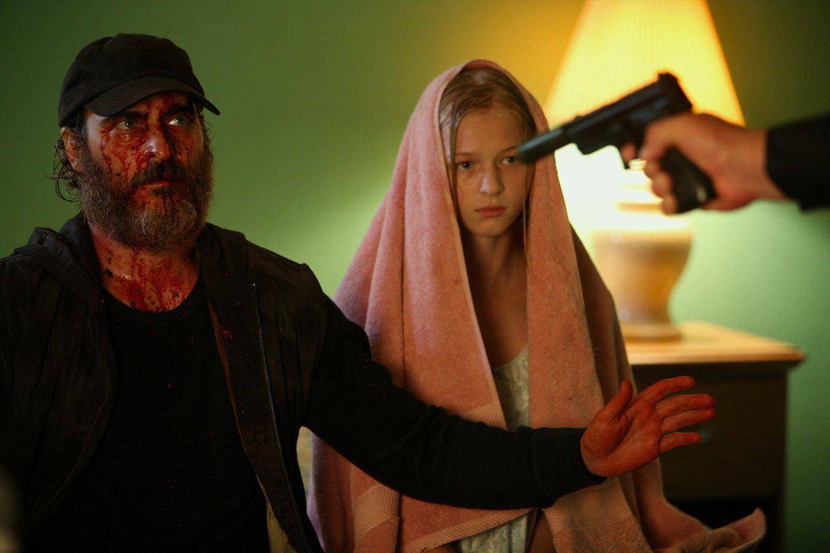 adegan dalam film You Were Never Really Here