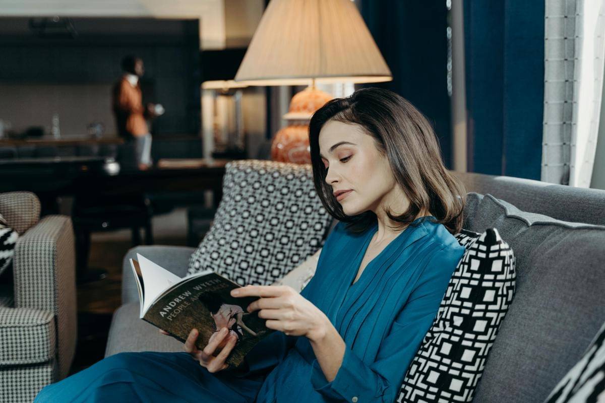 ilustrasi membaca buku