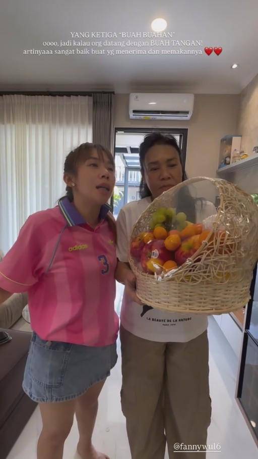 Rumah Baru Ibunda Cherly Juno