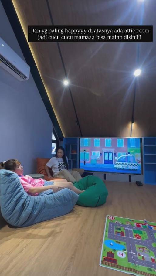 Rumah Baru Ibunda Cherly Juno