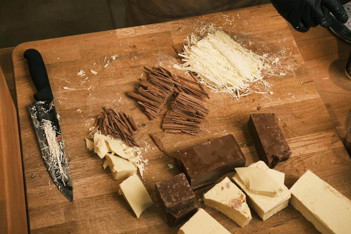 ilustrasi cokelat untuk membuat kue 