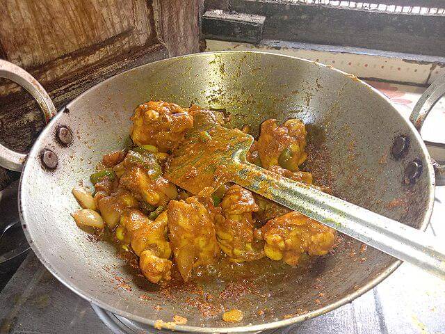 ilustrasi masak ayam