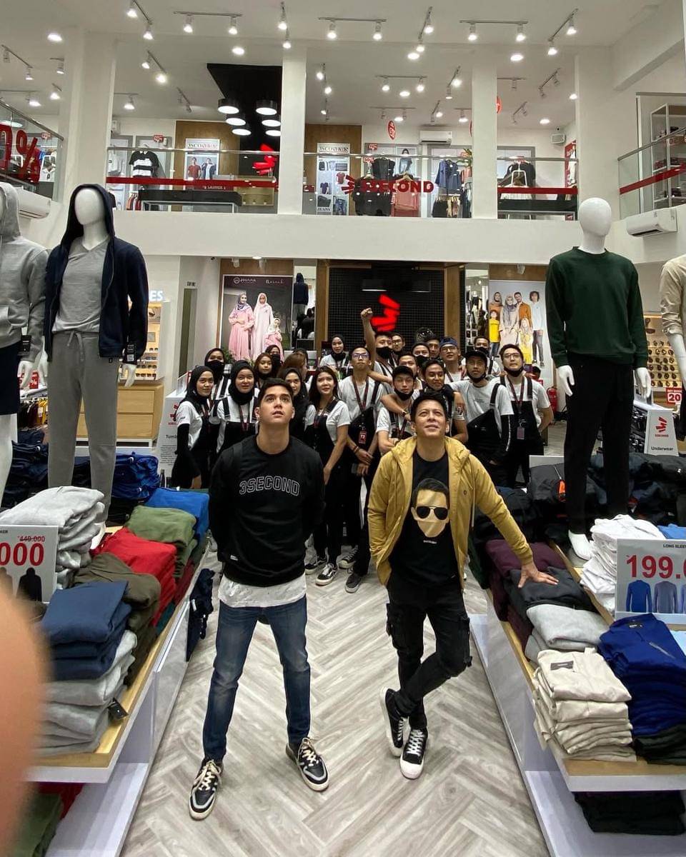 Mix and Match Cargo Pants ala Ariel Noah