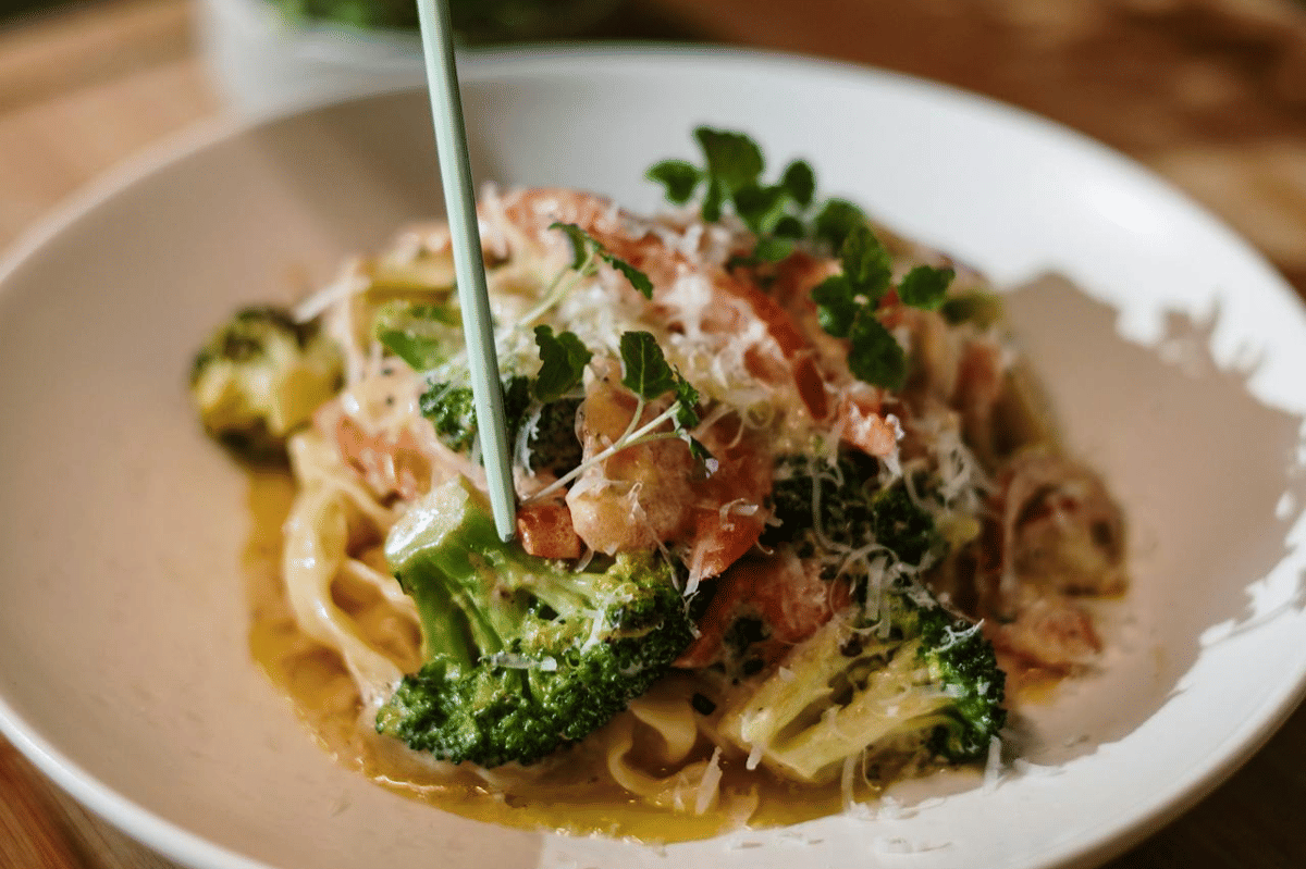 ilustrasi brokoli tumis