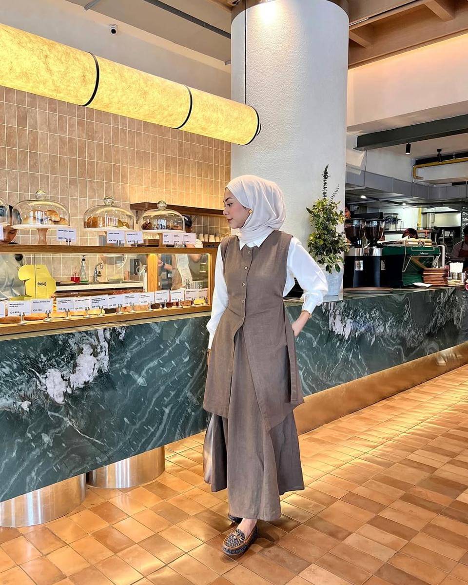 Inspirasi OOTD ala Dianty Annisa