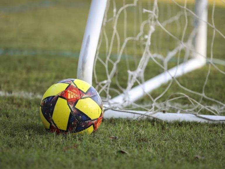 ilustrasi sepak bola