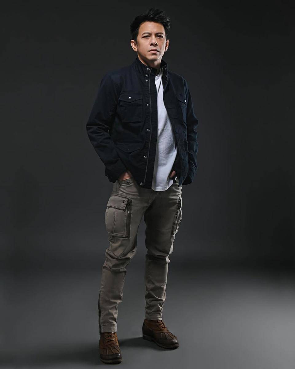 Mix and Match Cargo Pants ala Ariel Noah