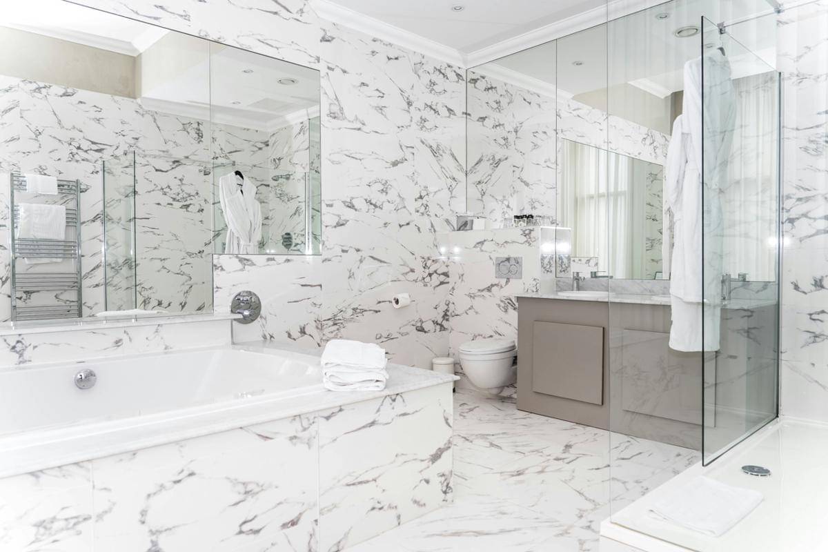 ilustrasi handuk putih simbol kebersihan