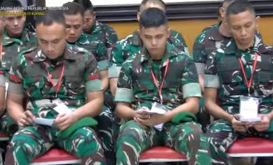 17 terdakwa di sidang kelima kasus kematian Prada Lucky.