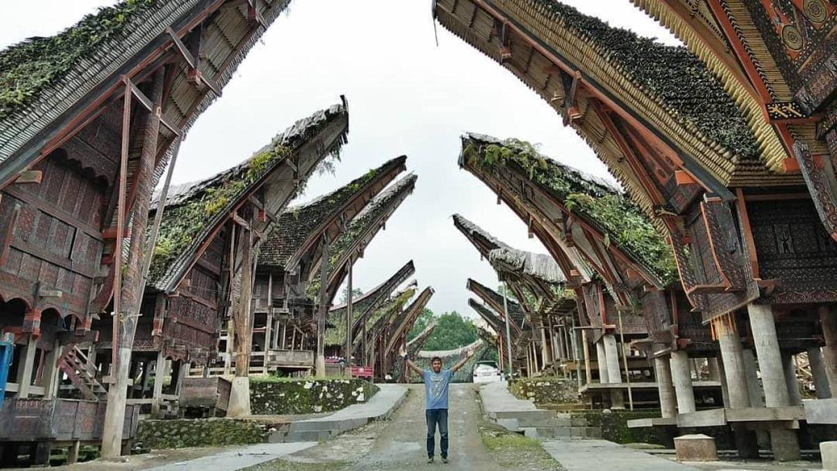 Tongkonan Pallawa wisata di Toraja