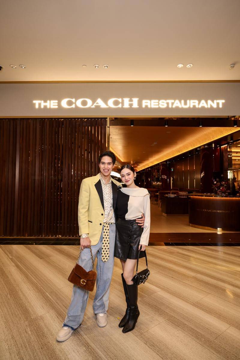 OOTD Couple Syifa Hadju-El Rumi di Pembukaan The Coach Restaurant Singapura