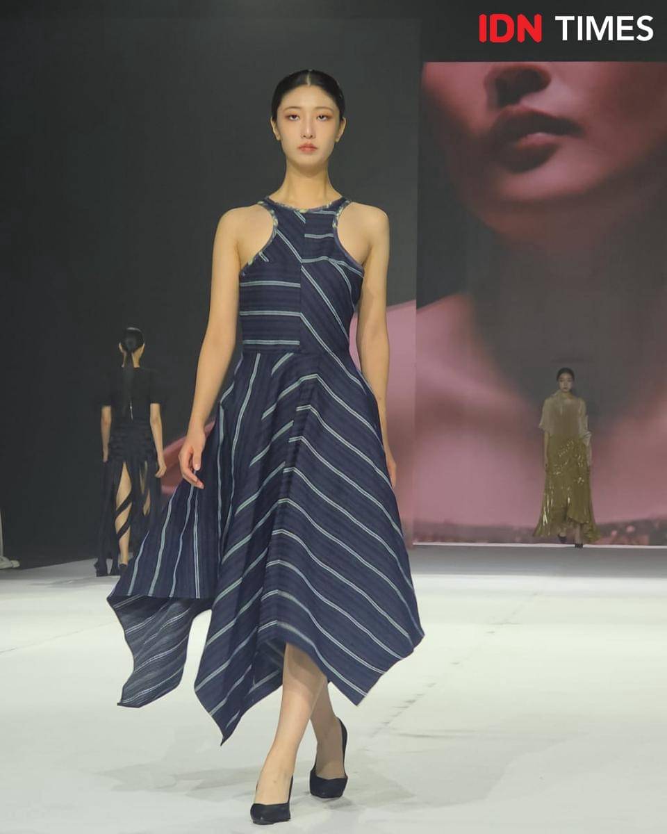 Koleksi karya Ernesto Abram di Busan Fashion Week 2025