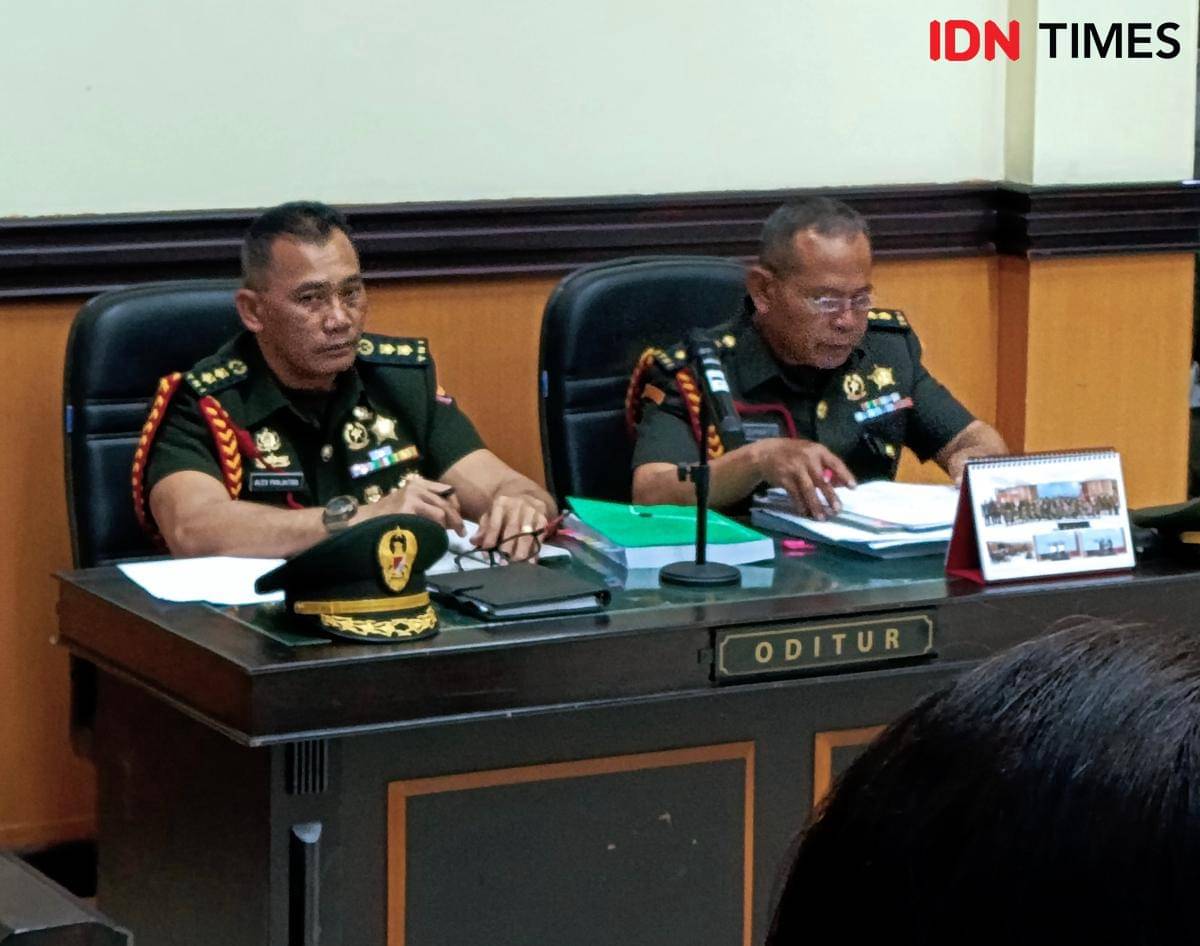 Para oditur di sidang Prada Lucky.