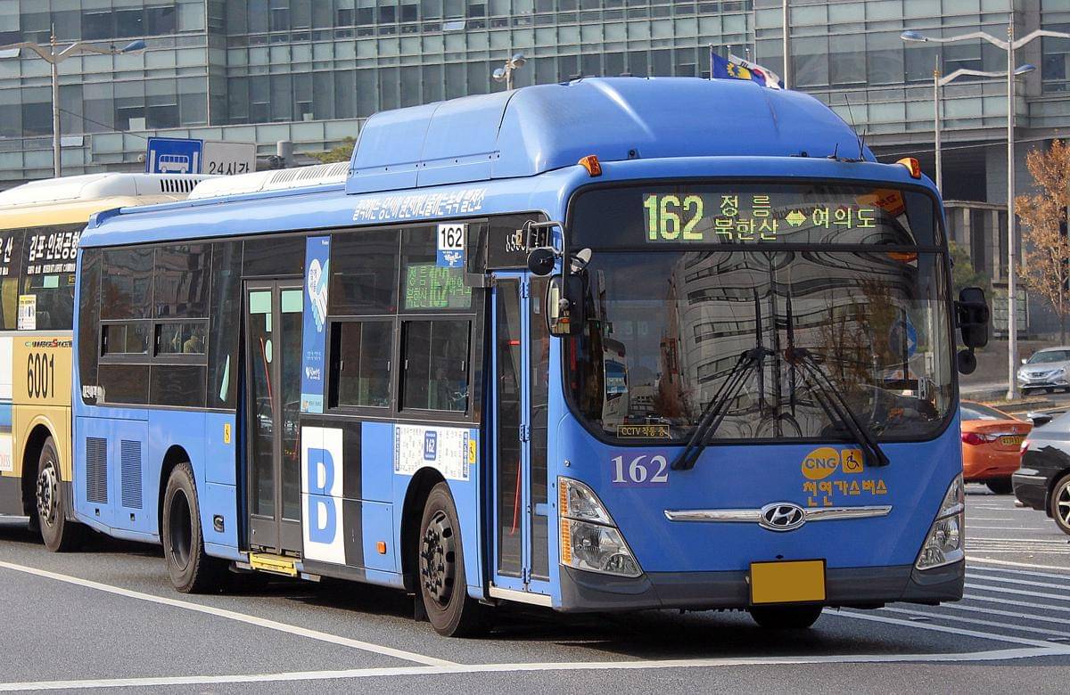 potret bus di Seoul