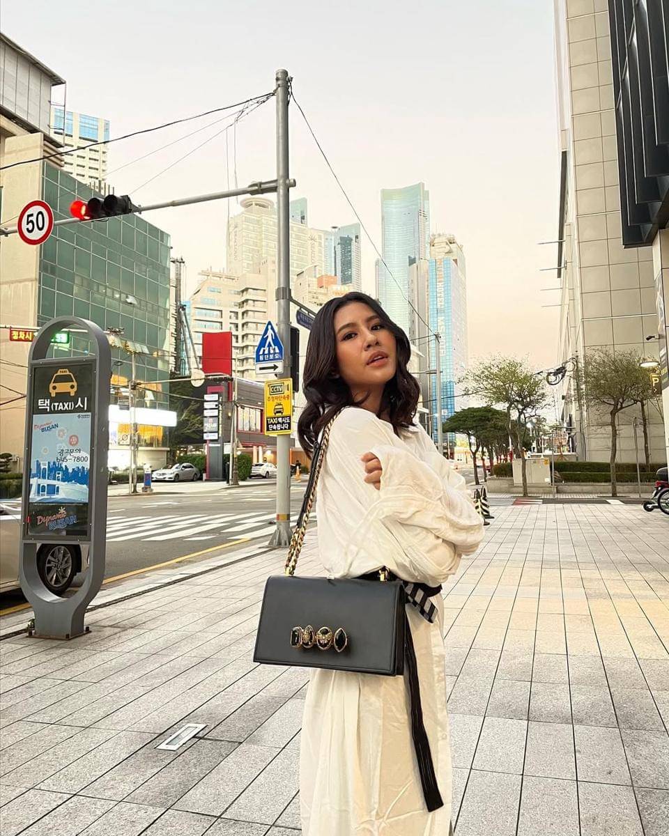 inspirasi hairstyle buat daily ala Shenina Cinnamon