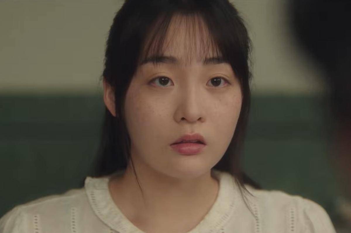 still cut drakor Typhoon Family