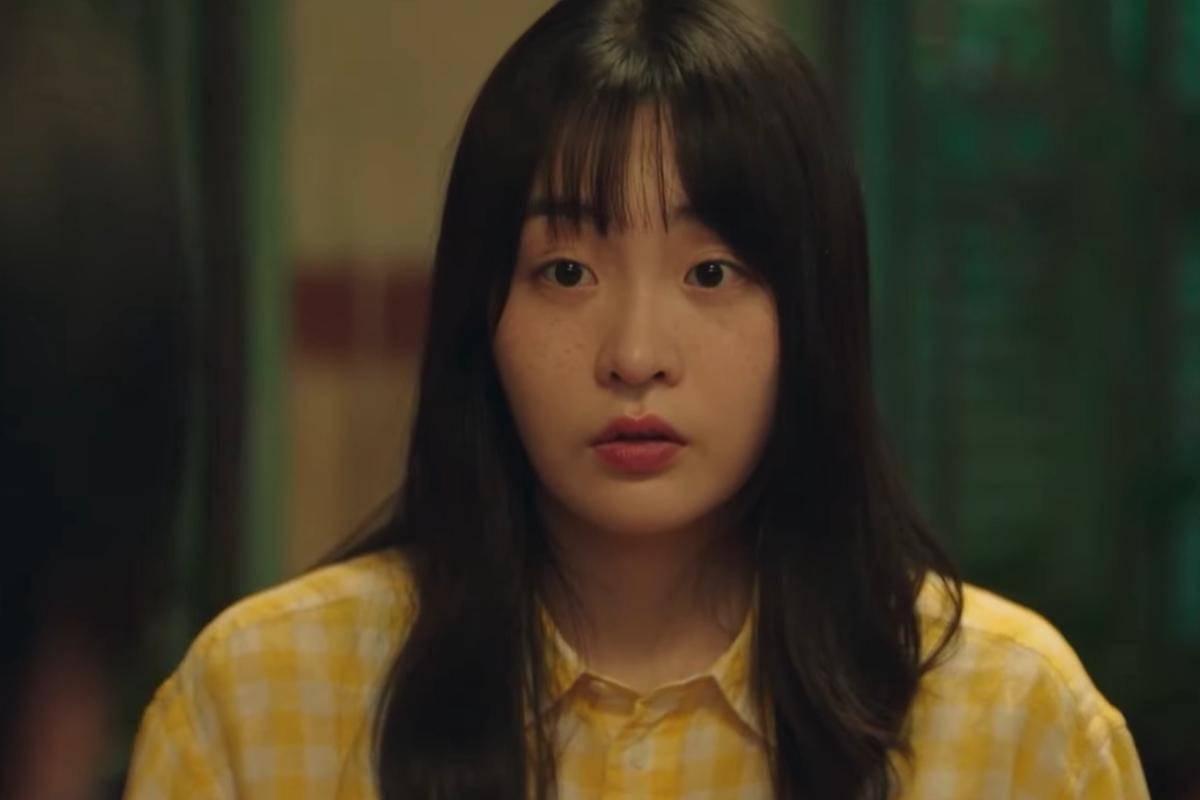 still cut drakor Typhoon Family