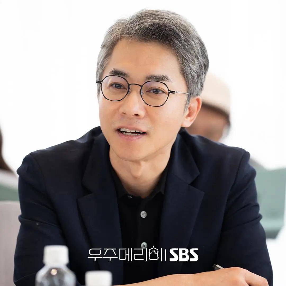 Still cut Would You Marry Me