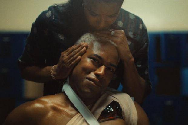 adegan dalam film Waves