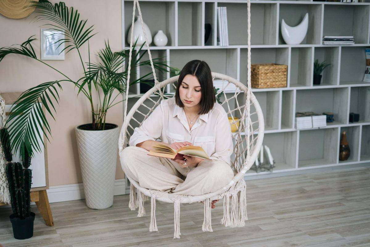 ilustrasi membaca buku