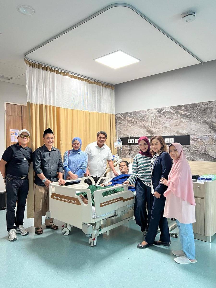 Potret Artis Besuk Fahmi Bo (instagram.com/rieta_amilia)