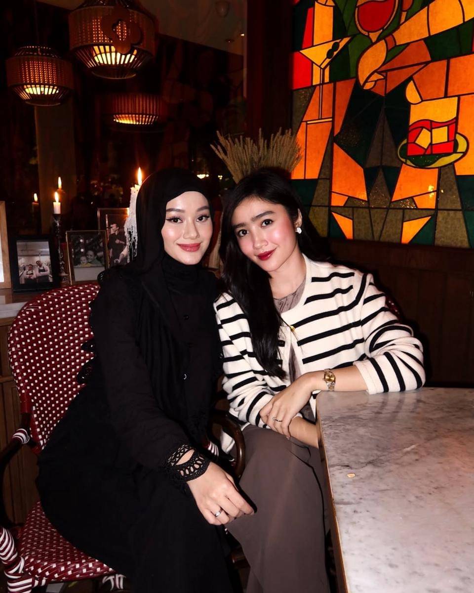 ide makeup natural untuk ke kantor ala Dinda Hauw 