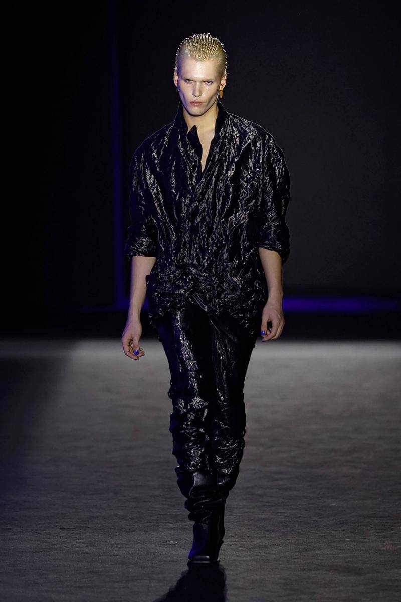 Koleksi Acromatyx S/S '26 di Barcelona Fashion Week