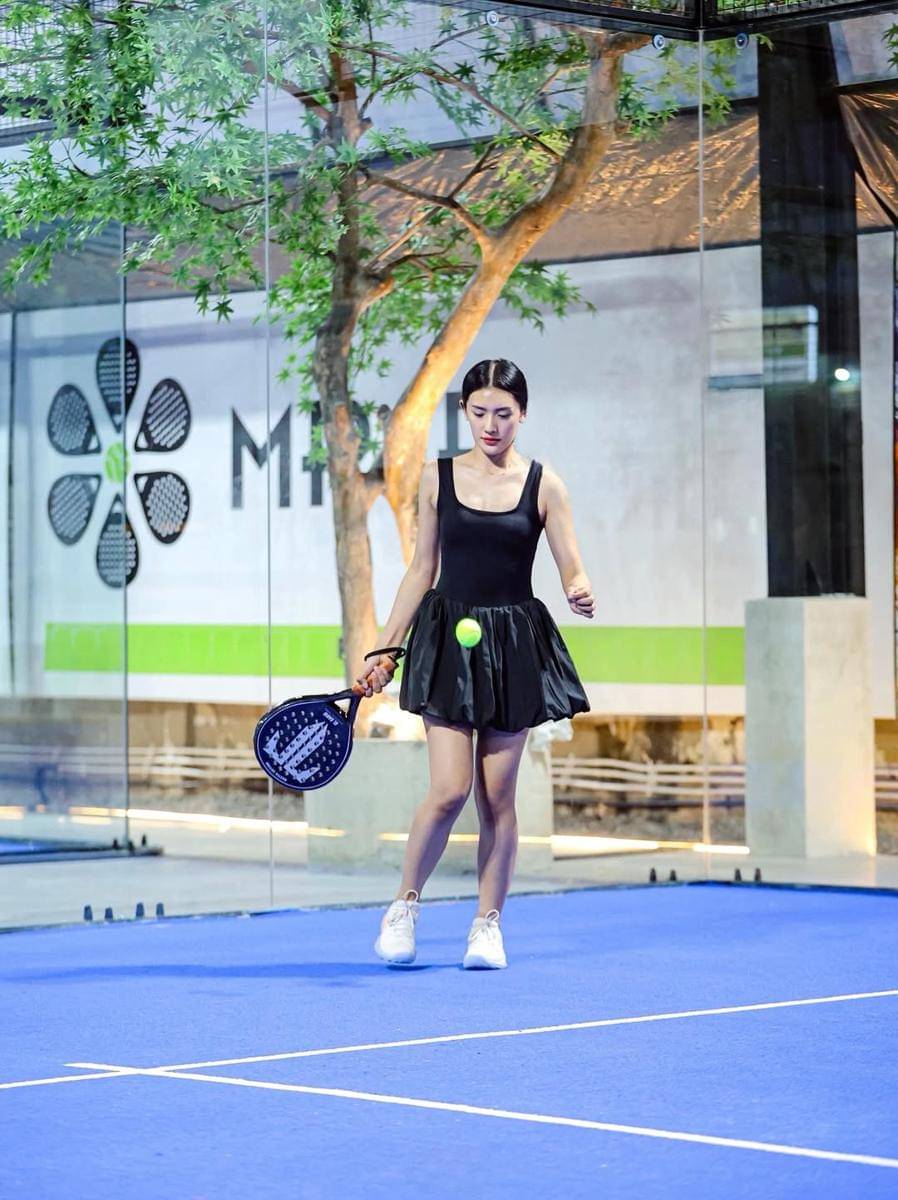 inspirasi OOTD olahraga padel ala Anissa Aziza