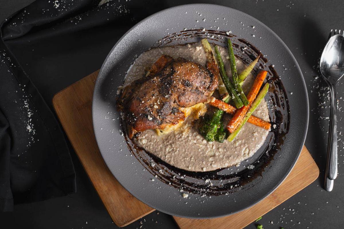 ilustrasi chicken au poivre