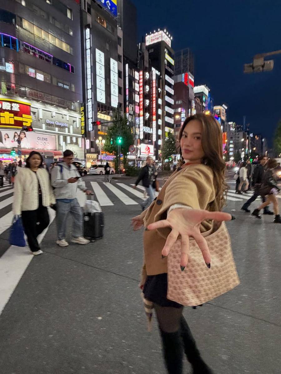 Violenzia Jeanette liburan bareng buah hati ke Jepang