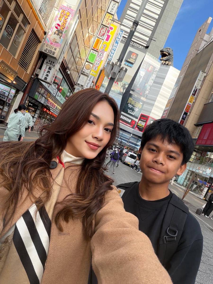 Violenzia Jeanette liburan bareng buah hati ke Jepang