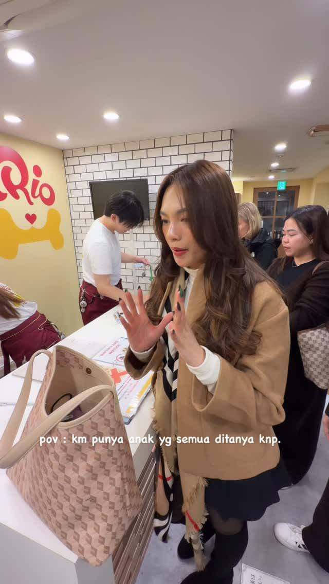 Violenzia Jeanette liburan bareng buah hati ke Jepang