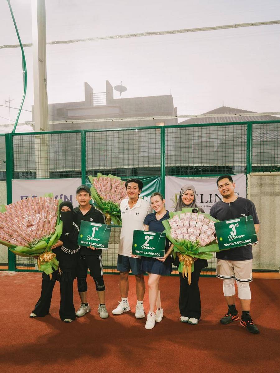 Harris Vriza dan Haviza juara dua turnamen padel