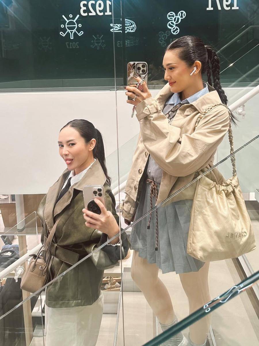 Anissa Aziza liburan ke Jepang bareng sahabat