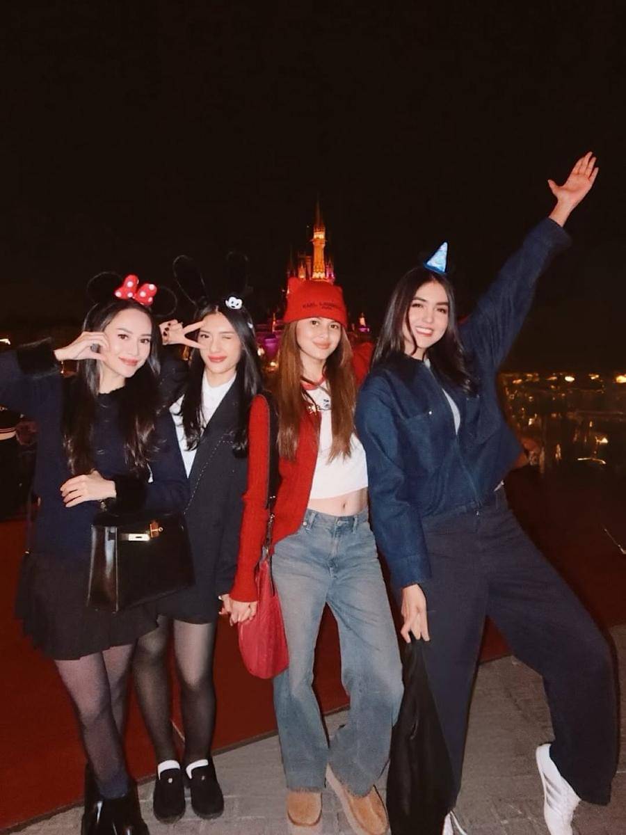 Anissa Aziza liburan ke Jepang bareng sahabat