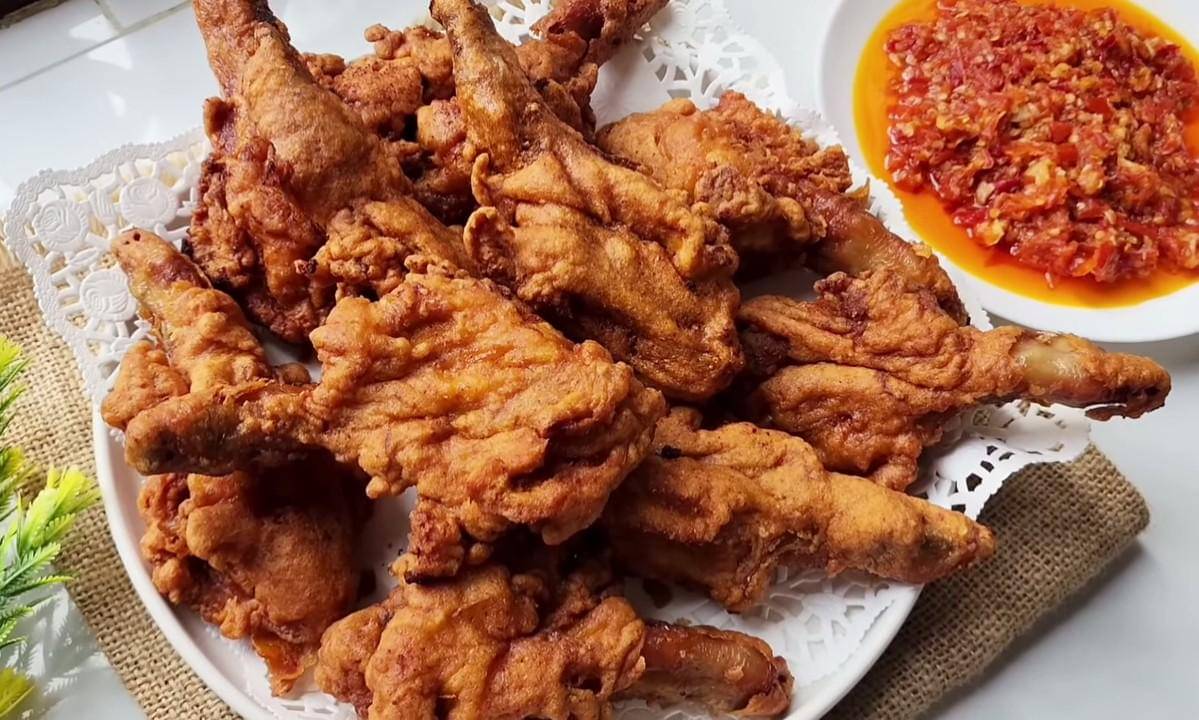 ilustrasi ayam goreng kipas sambal bawang