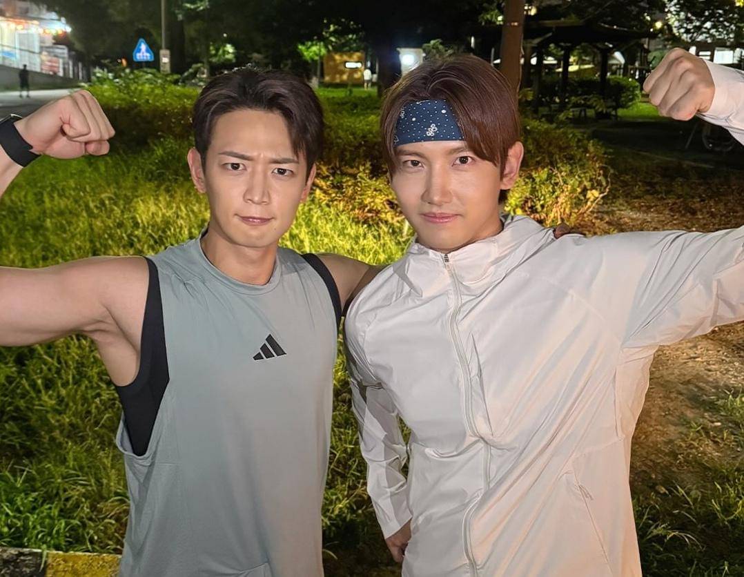 Changmin TVXQ dan Minho SHINee