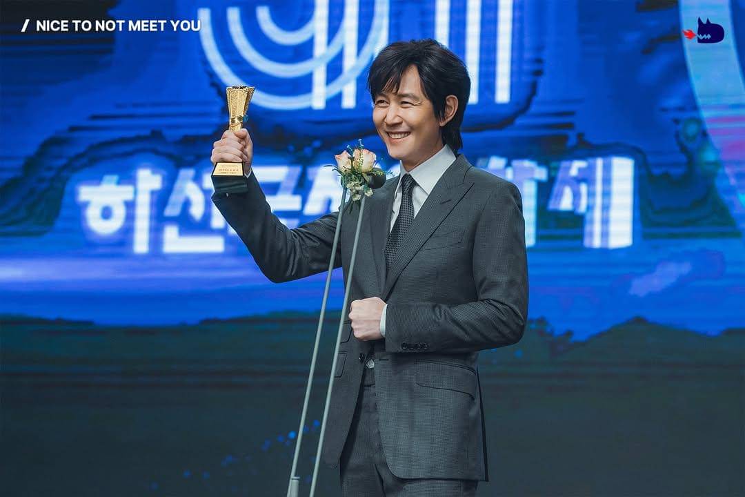 Lim Hyeon Jun (Lee Jung Jae) dalam drakor Nice to Not Meet You 