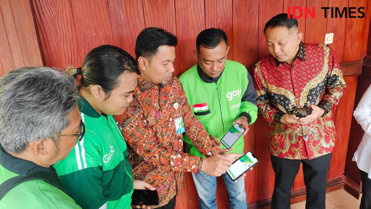 Penerima manfaat BPJS Ketenagakerjaan gratis. (IDN Times/Imam Faishal) 