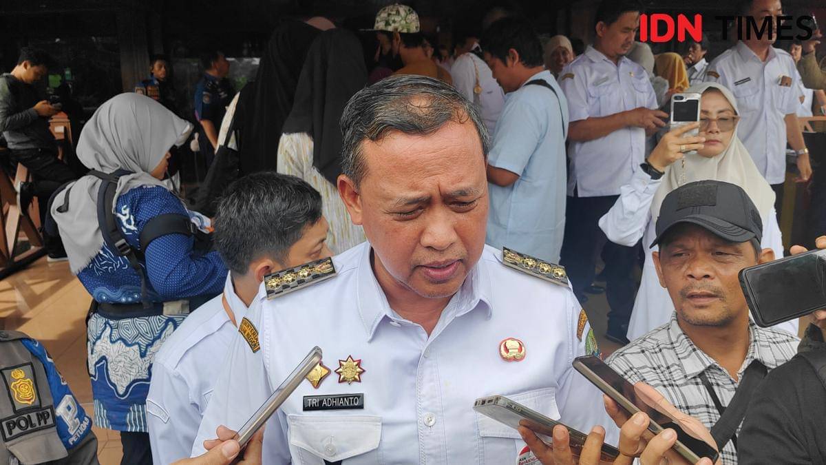 Wali Kota Bekasi, Tri Adhianto. (IDN Times/Imam Faishal) 