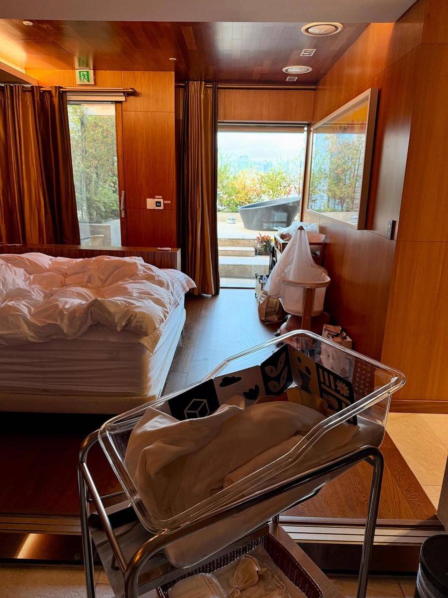 Potret momen Lee Si Young melahirkan anak kedua