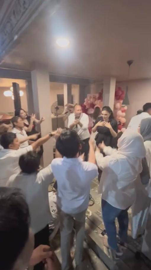 Perayaan Ulang Tahun ke-42 Ashanty