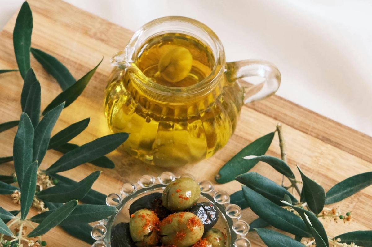 ilustrasi minyak zaitun