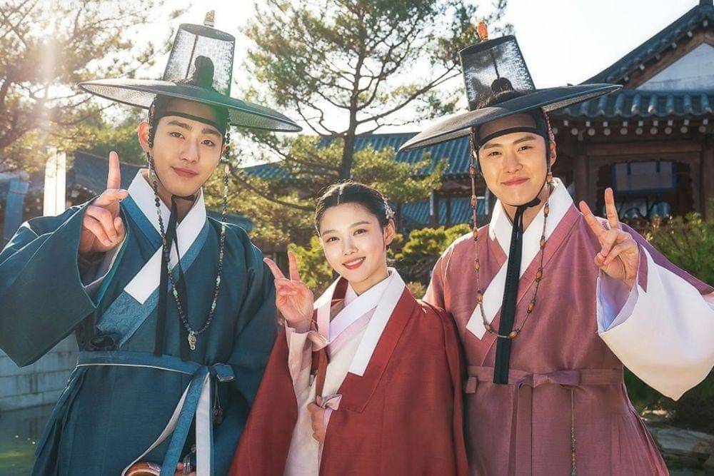 Drama Lovers of the Red Sky