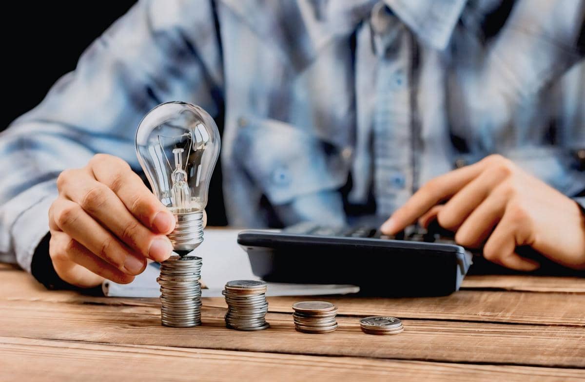 5 Kebiasaan Ini Bisa Tekan Tagihan Listrik, Stop Buang Uang!