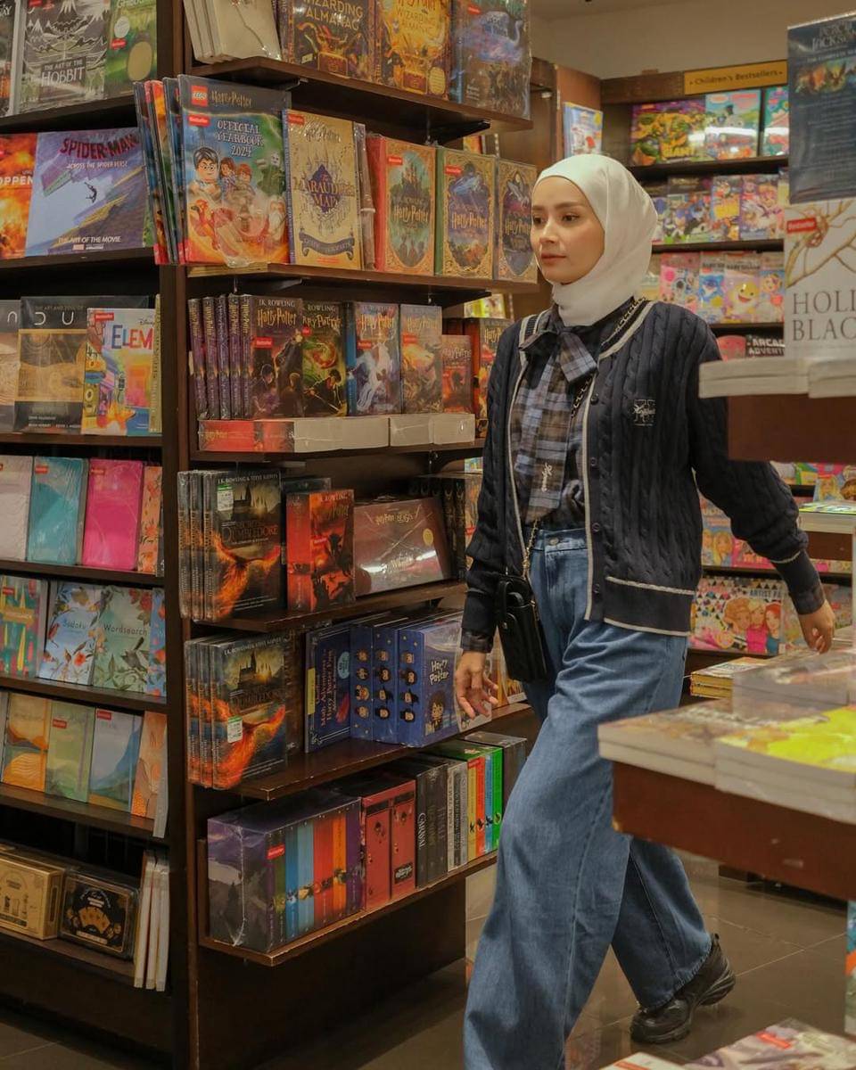 inspirasi gaya layering ala Dhatu Rembulan