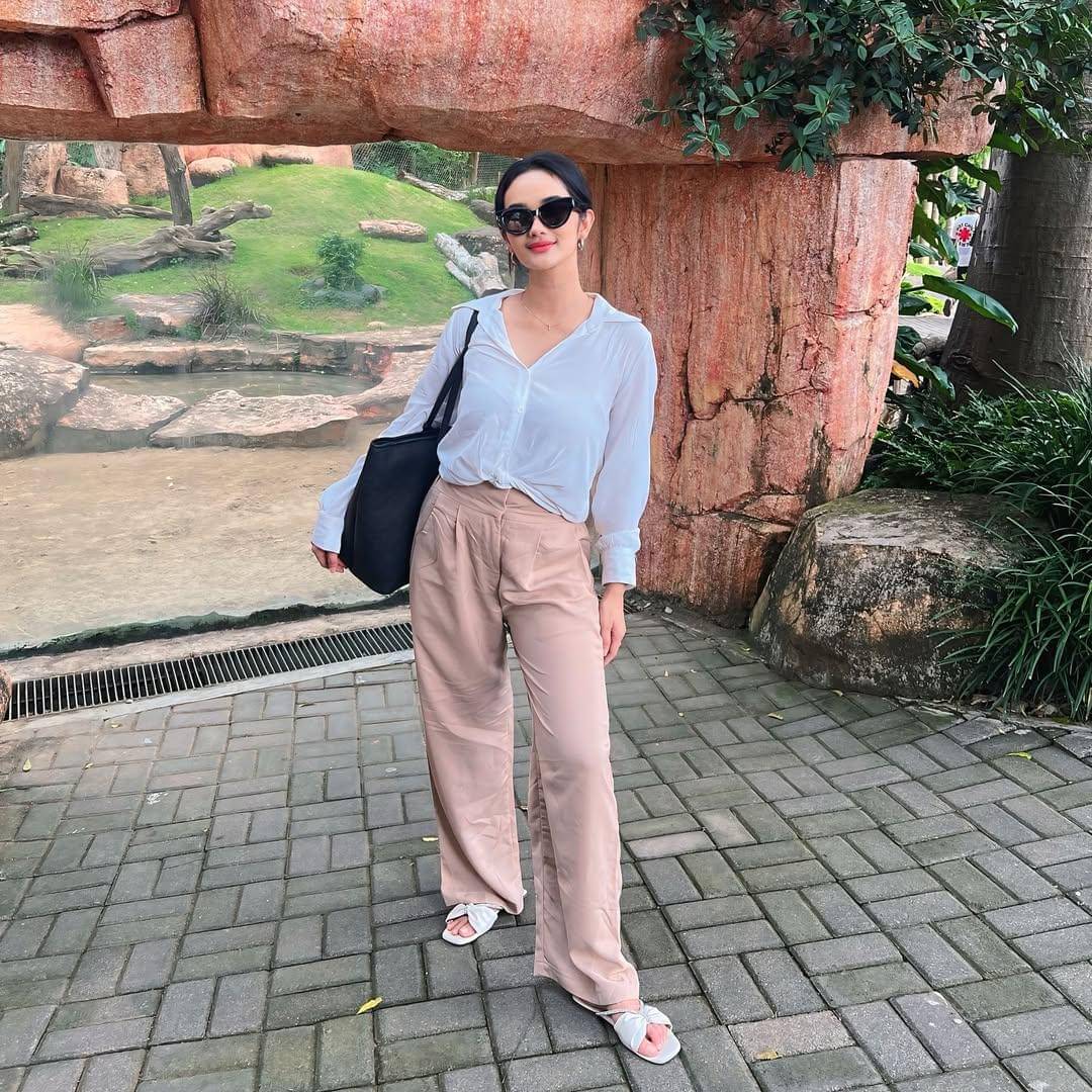 Faby Marcelia ajak anak ke Bali Zoo